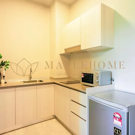 Jesselton Quay Premier Suites Kota Kinabalu Room photo